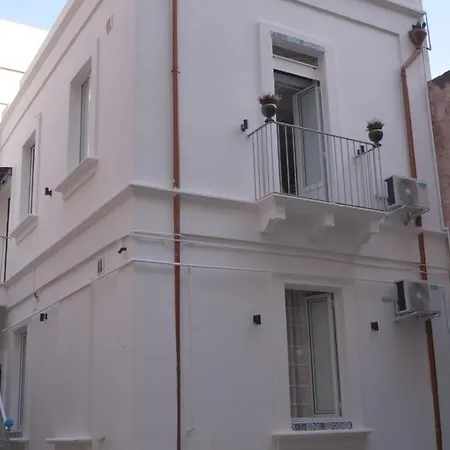 The Court Suites & Spa Taranto Exterior foto
